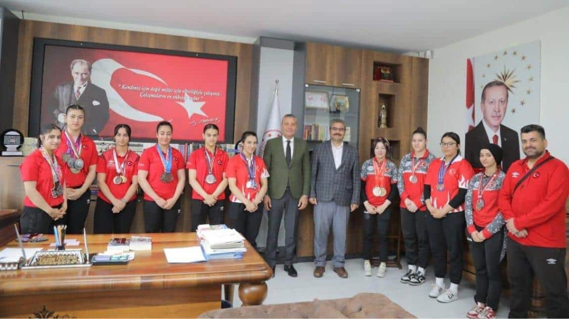 Okul Spor Kulübümüzden Gaziantep İl Milli Eğitim Müdürlüğüne Ziyaret